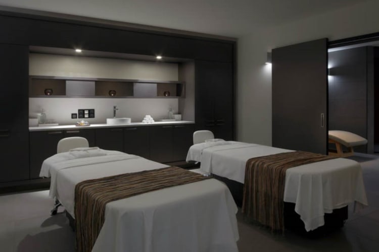 Couple treatment room